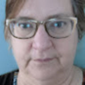 Meet your Posher, Cynthia